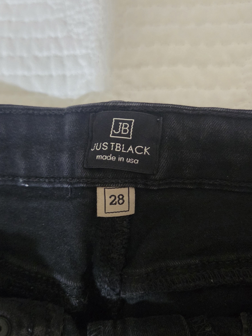 Just Black Women's Skinny Jeans in Black